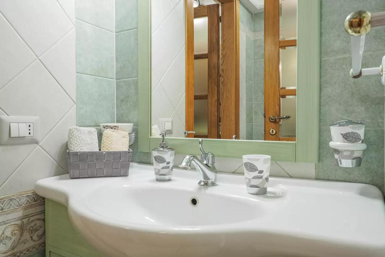 Saint Simplicio House Apartment ออลเบีย ภายนอก รูปภาพ